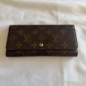 💫 Vintage 90s Louis Vuitton Monogram Wallet – Heirloom Quality